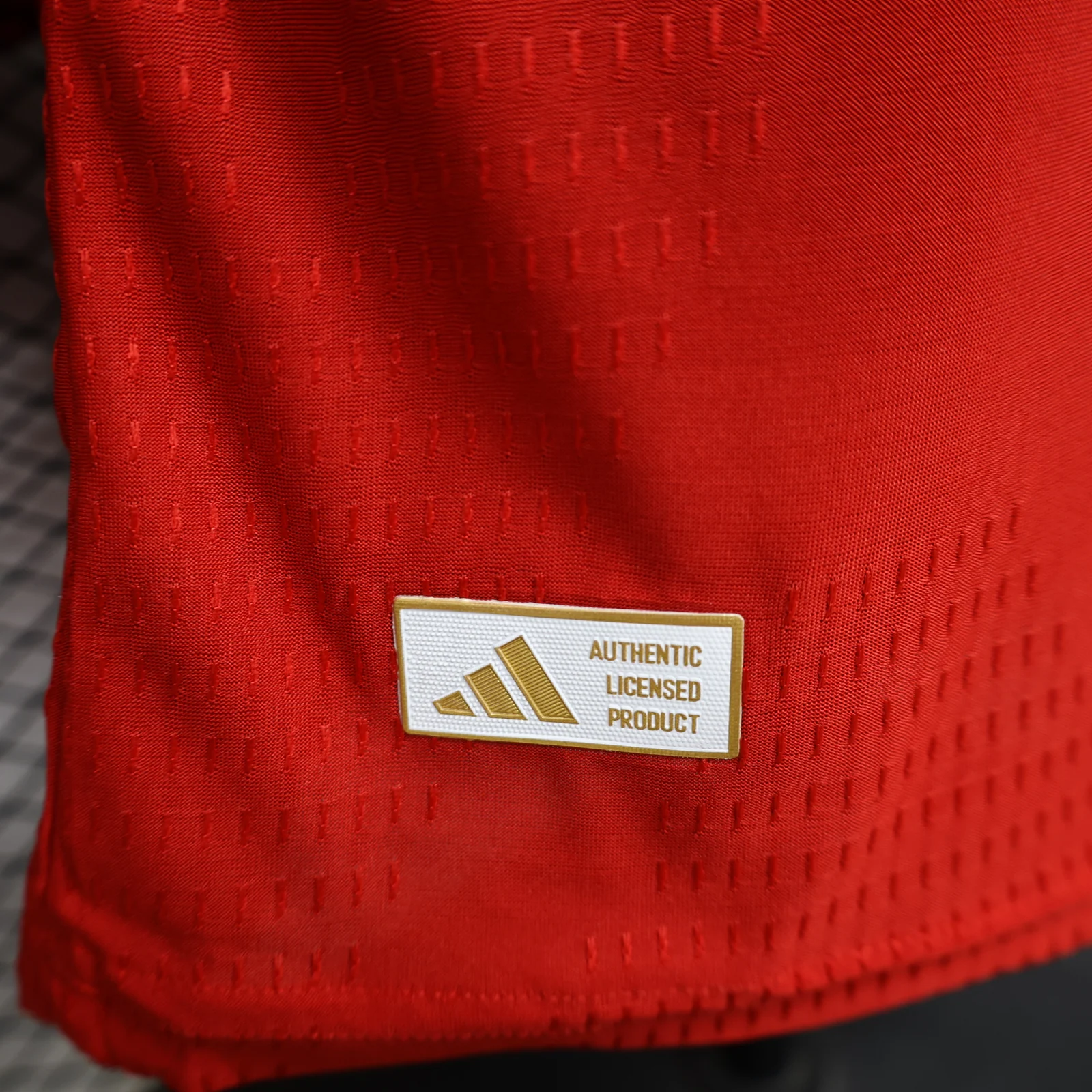 Arsenal 2026/27 Home Football Jersey – Long Sleeve detail 3 view