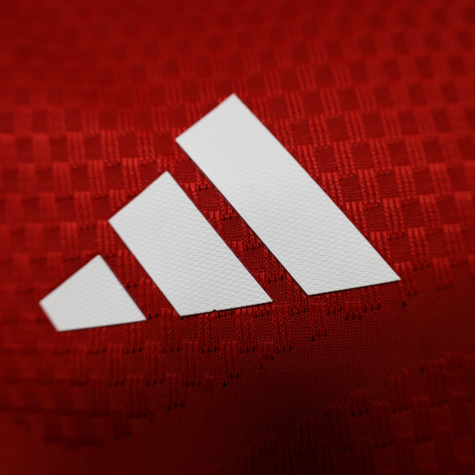 Arsenal 2026/27 Home Football Jersey detail 2 view