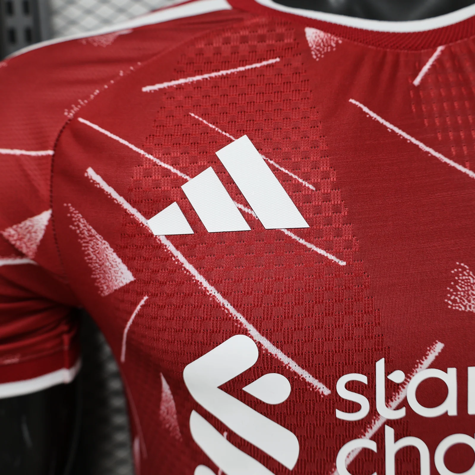 Liverpool 2026/27 Home Football Jersey detail 2 view