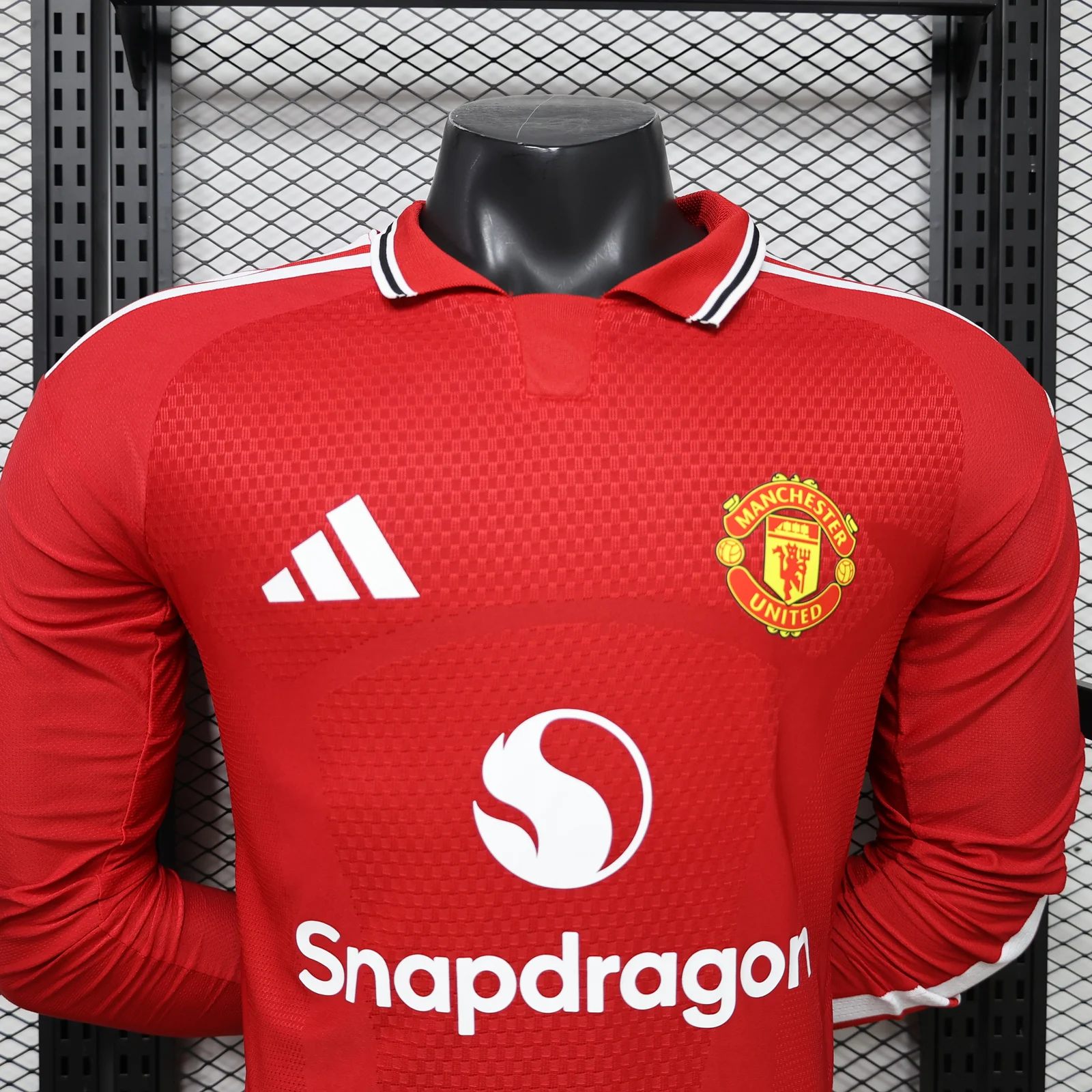 Manchester United 2026/27 Home Football Jersey – Long Sleeve secondary view
