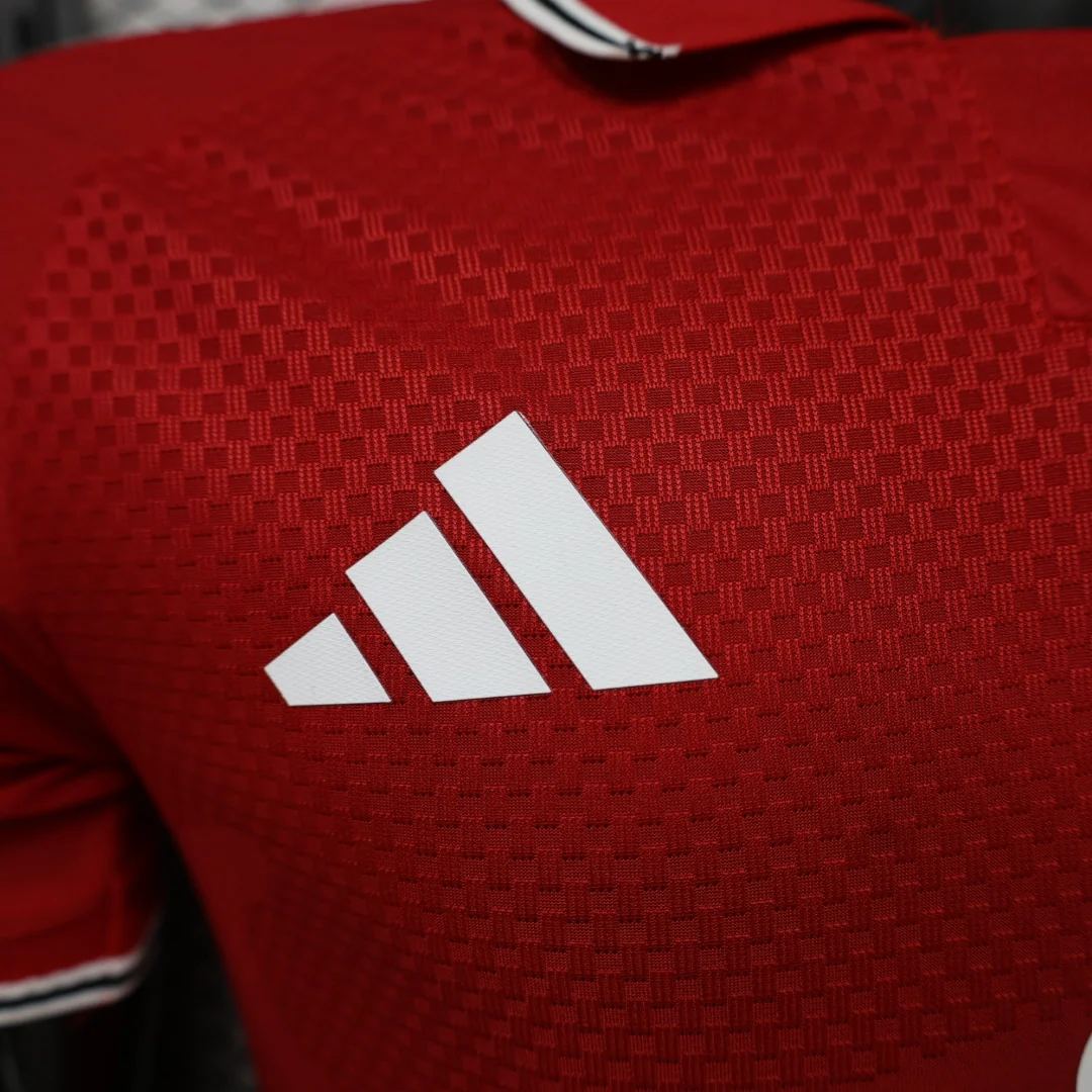 Manchester United 2026/27 Home Football Jersey detail 2 view