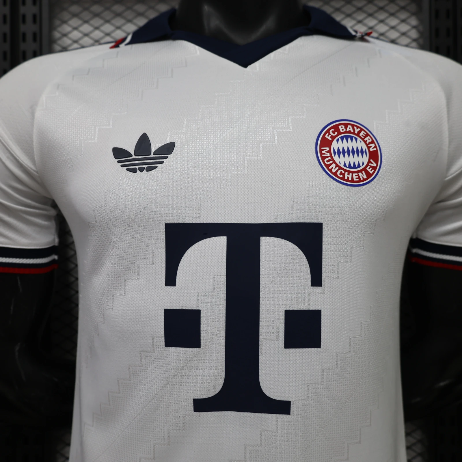 Bayern Munich 2026/27 Away Football Jersey secondary view