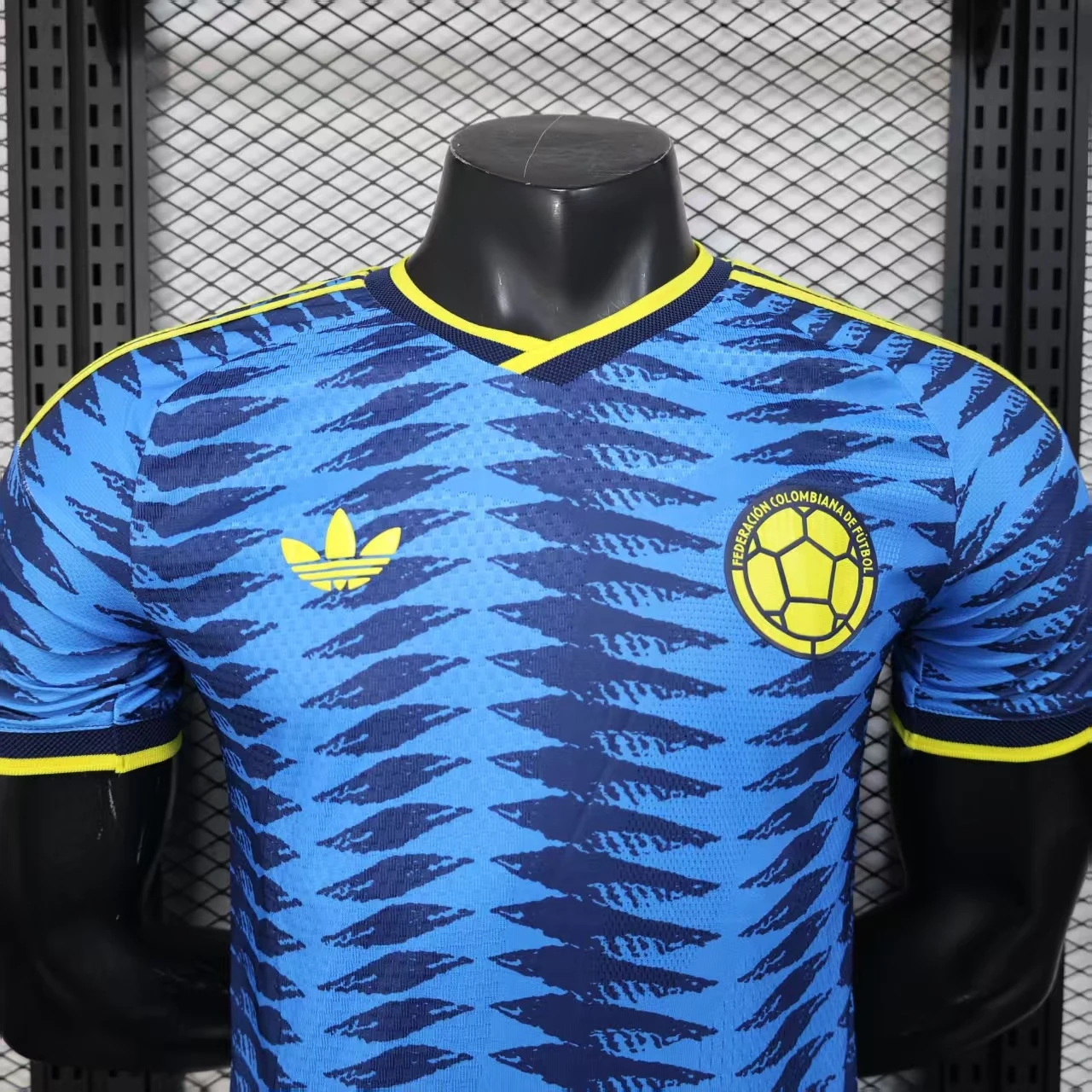 Colombia 2026 Away Football Jersey detail 2 view