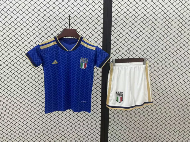 Italy 2026 Home Football Kit – Kids front view