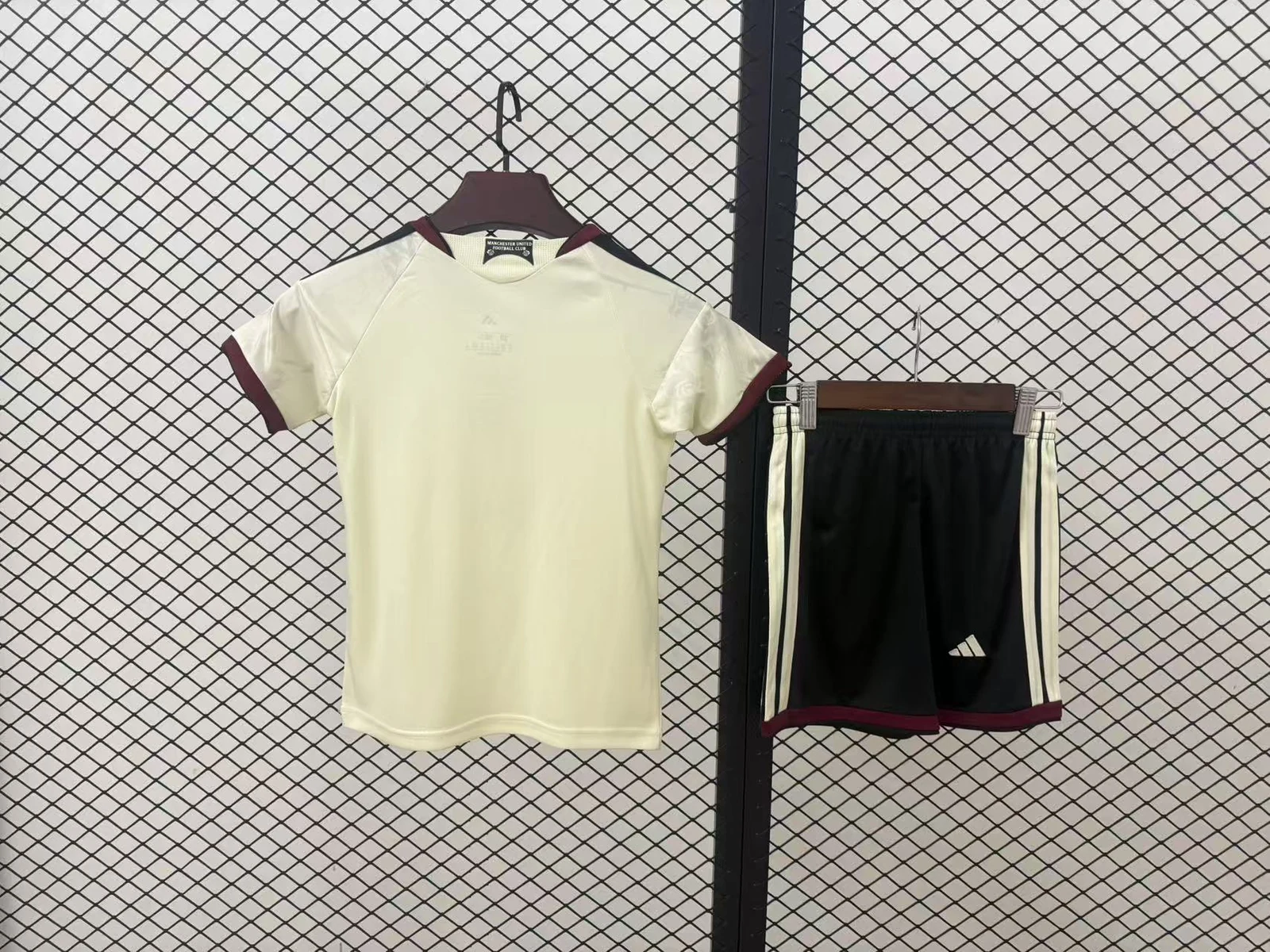 Manchester United 2026/27 Third Football Kit – Kids back view