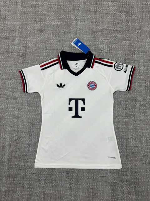Bayern Munich 2026/27 Away Football Jersey – Women front view