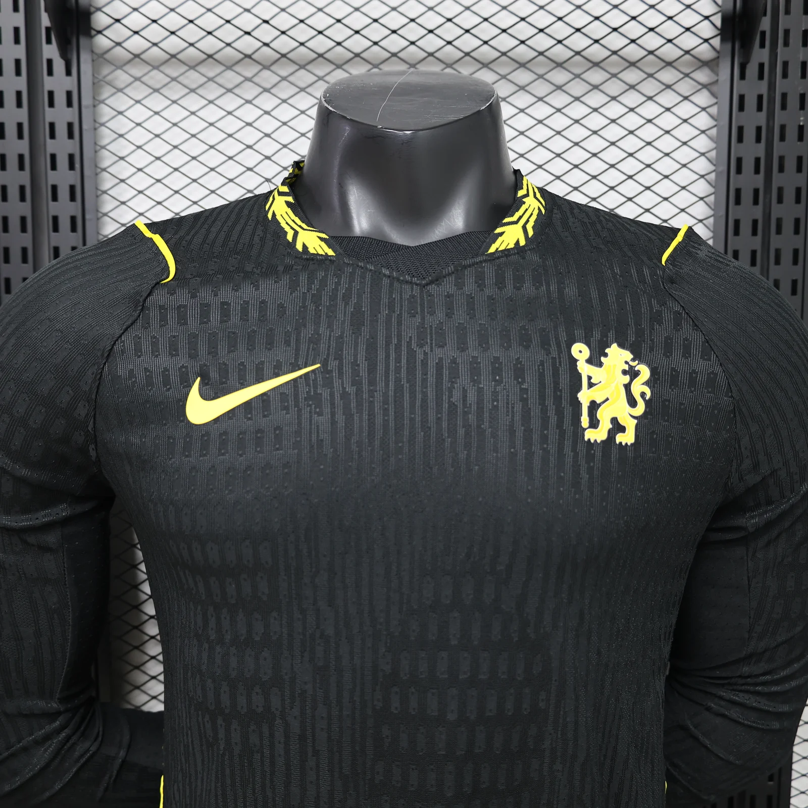 Chelsea 2026/27 Away Football Jersey – Long Sleeve secondary view