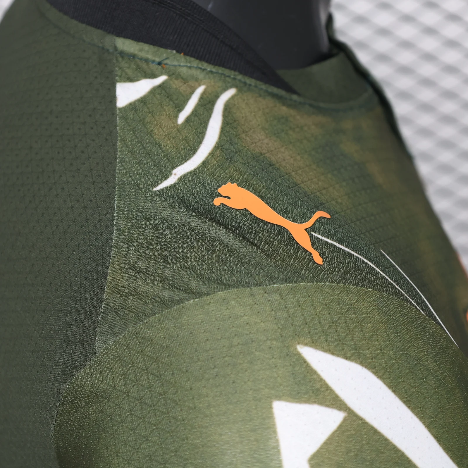 Manchester City 2026/27 Third Football Jersey detail 3 view