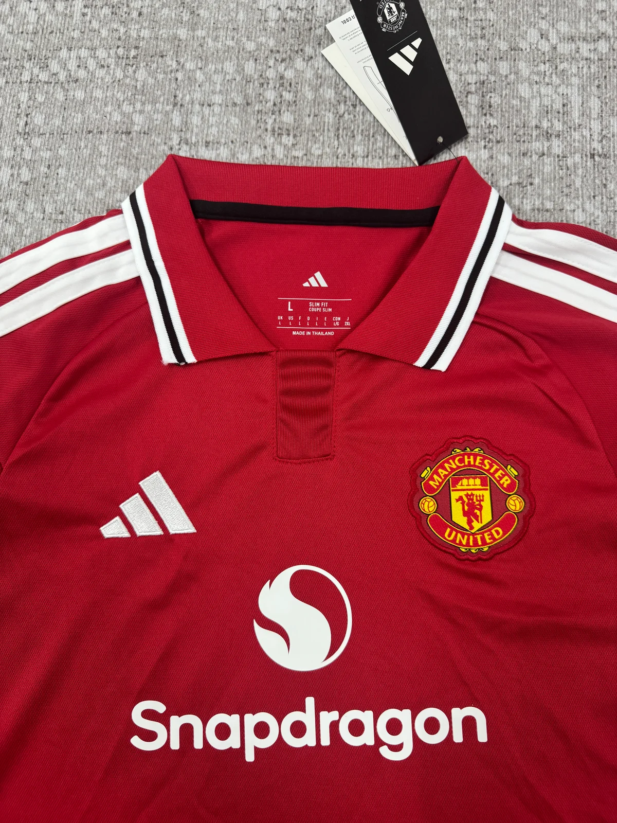 Manchester United 2026/27 Home Football Jersey – Women secondary view