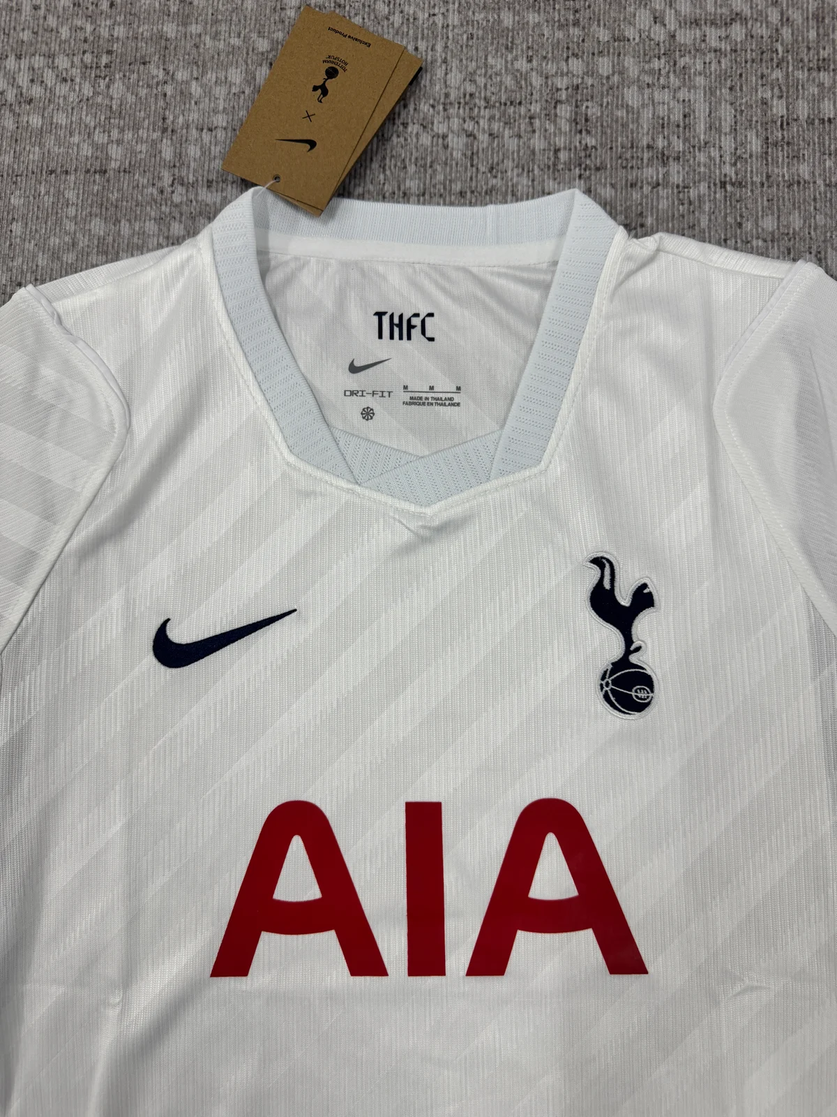 Tottenham Hotspur 2026/27 Home Football Jersey – Women secondary view